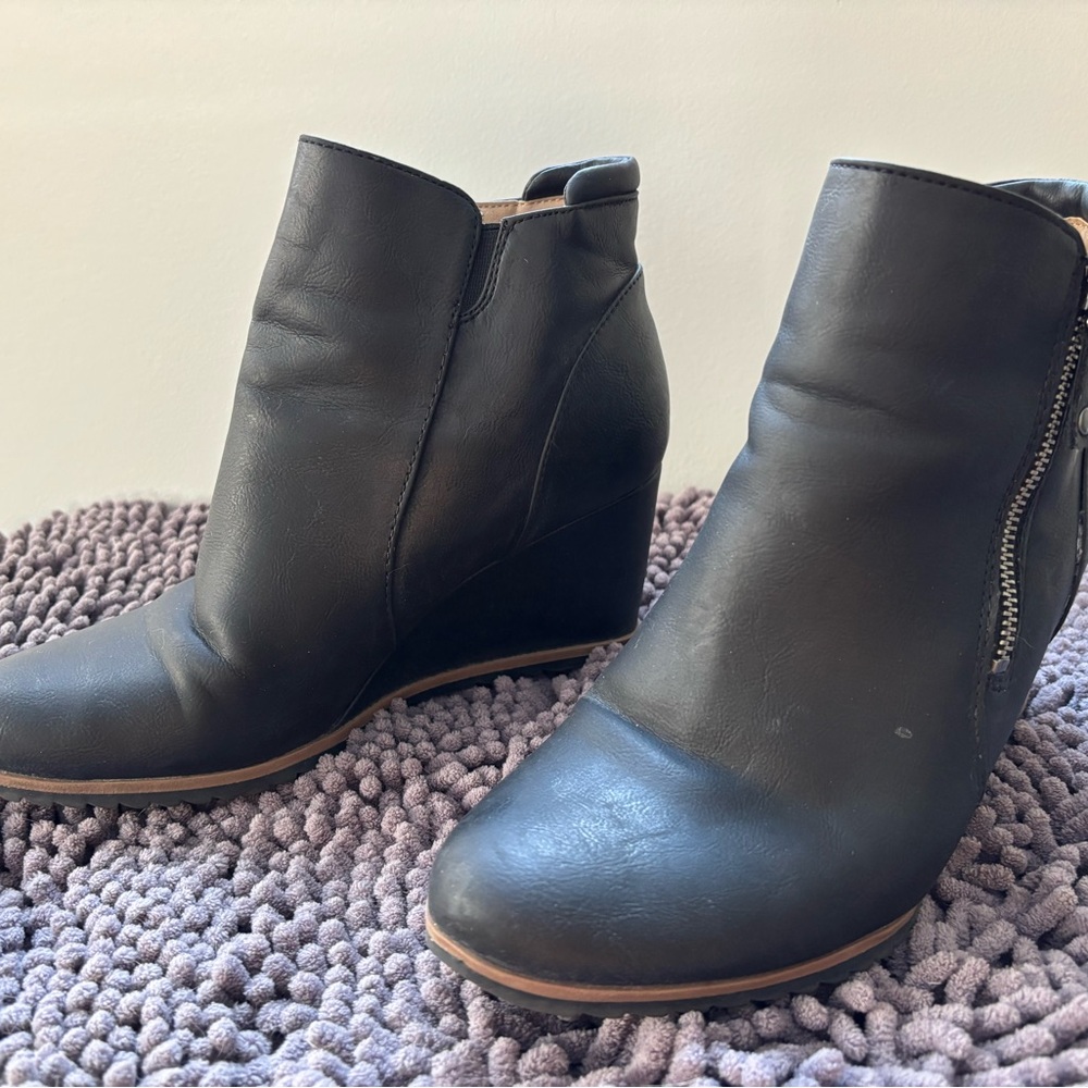 Black Leather wedge heel Ankle Boots